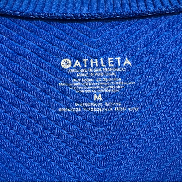 Athleta Base Layer Long Sleeve Activewear Top Size M - Picture 2 of 8
